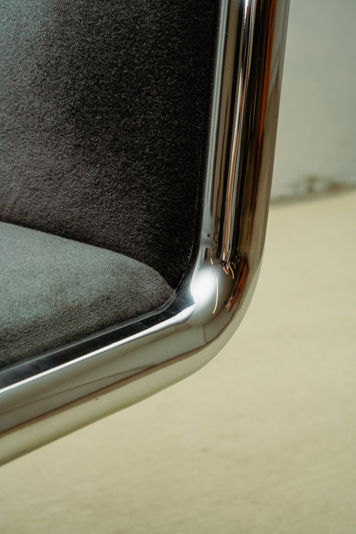 Chromed tubular chair, 1970s