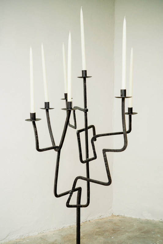Big fer forgé candleholder