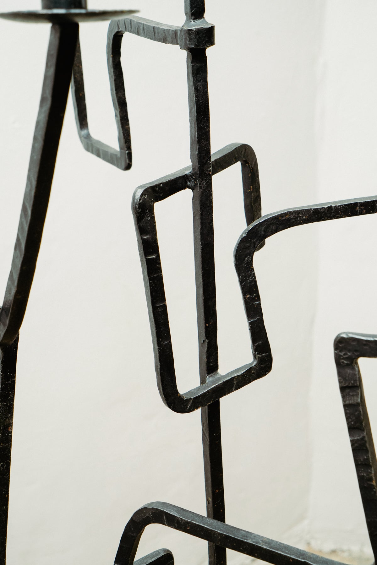 Big fer forgé candleholder