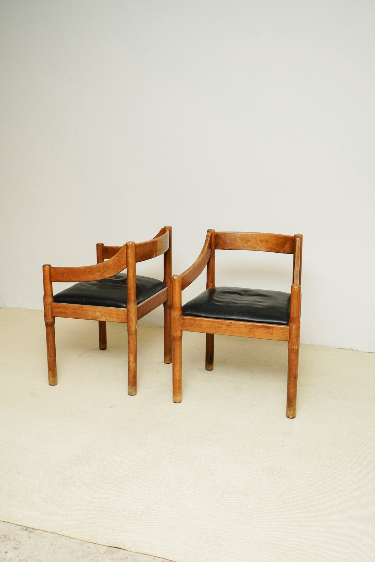 Carimate armchairs by Vico Magistretti for Cassina, 1980s (set of 2)