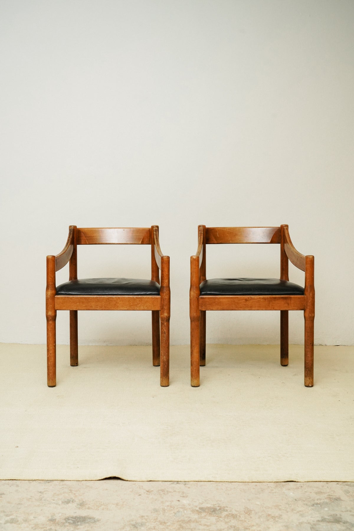 Carimate armchairs by Vico Magistretti for Cassina, 1980s (set of 2)