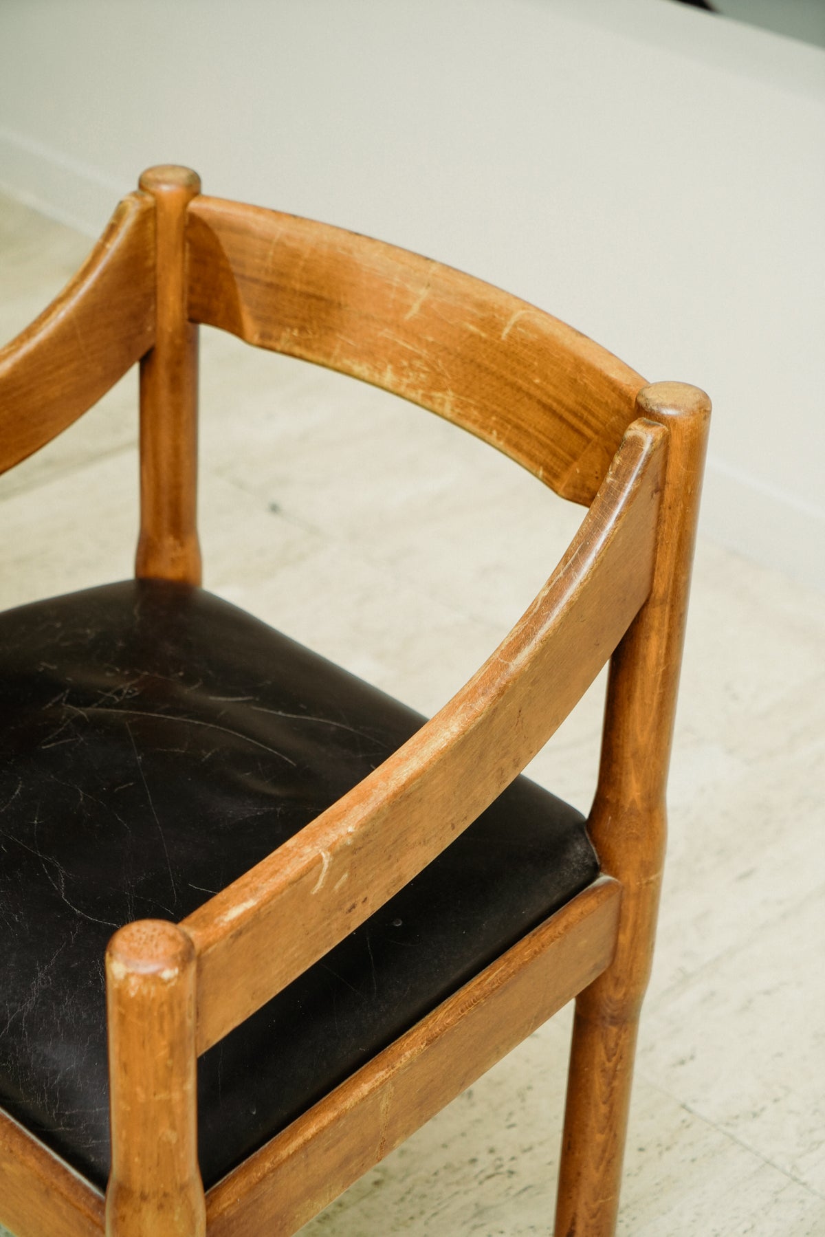 Carimate armchairs by Vico Magistretti for Cassina, 1980s (set of 2)