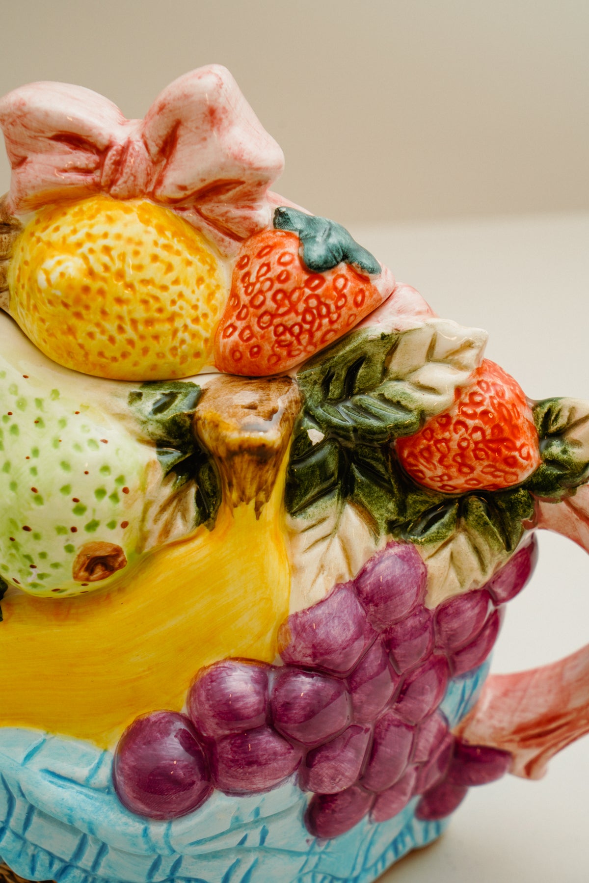 Ceramic fruit teapot
