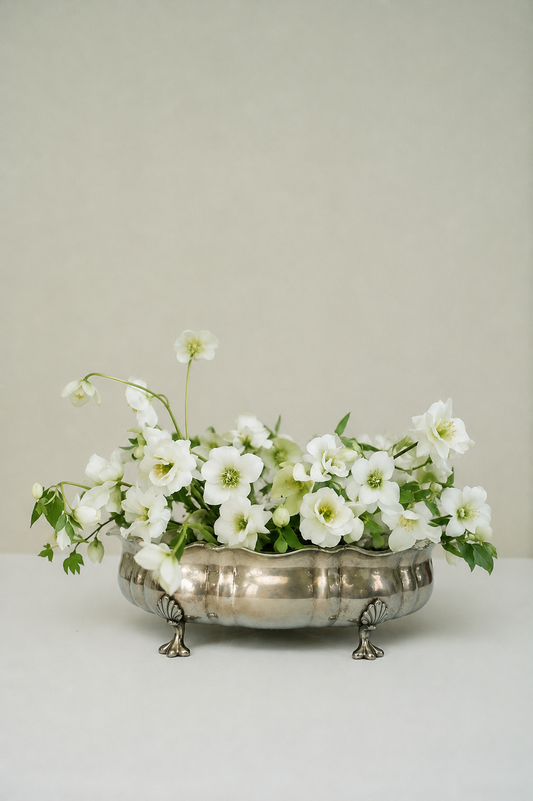 Oval footed bowl