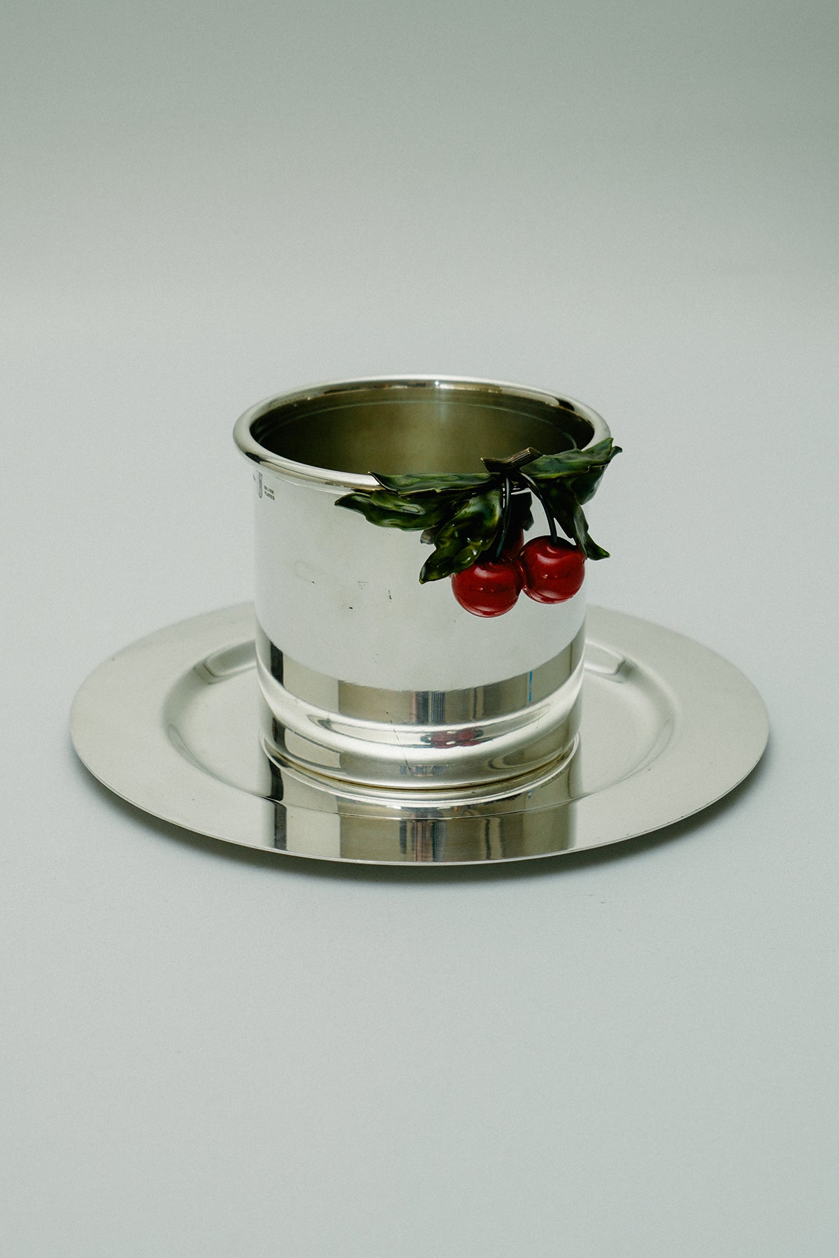 Cherry bucket