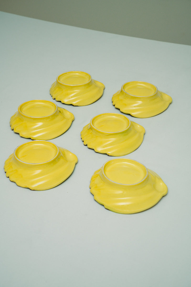 Set of 6 small ceramic banana plates