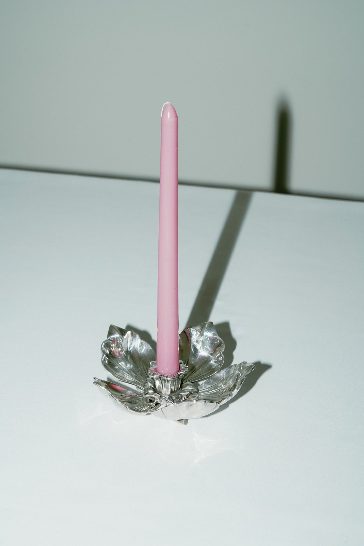 Candleholder and ashtray with petals