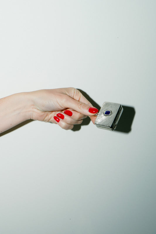 Portable mini ashtray