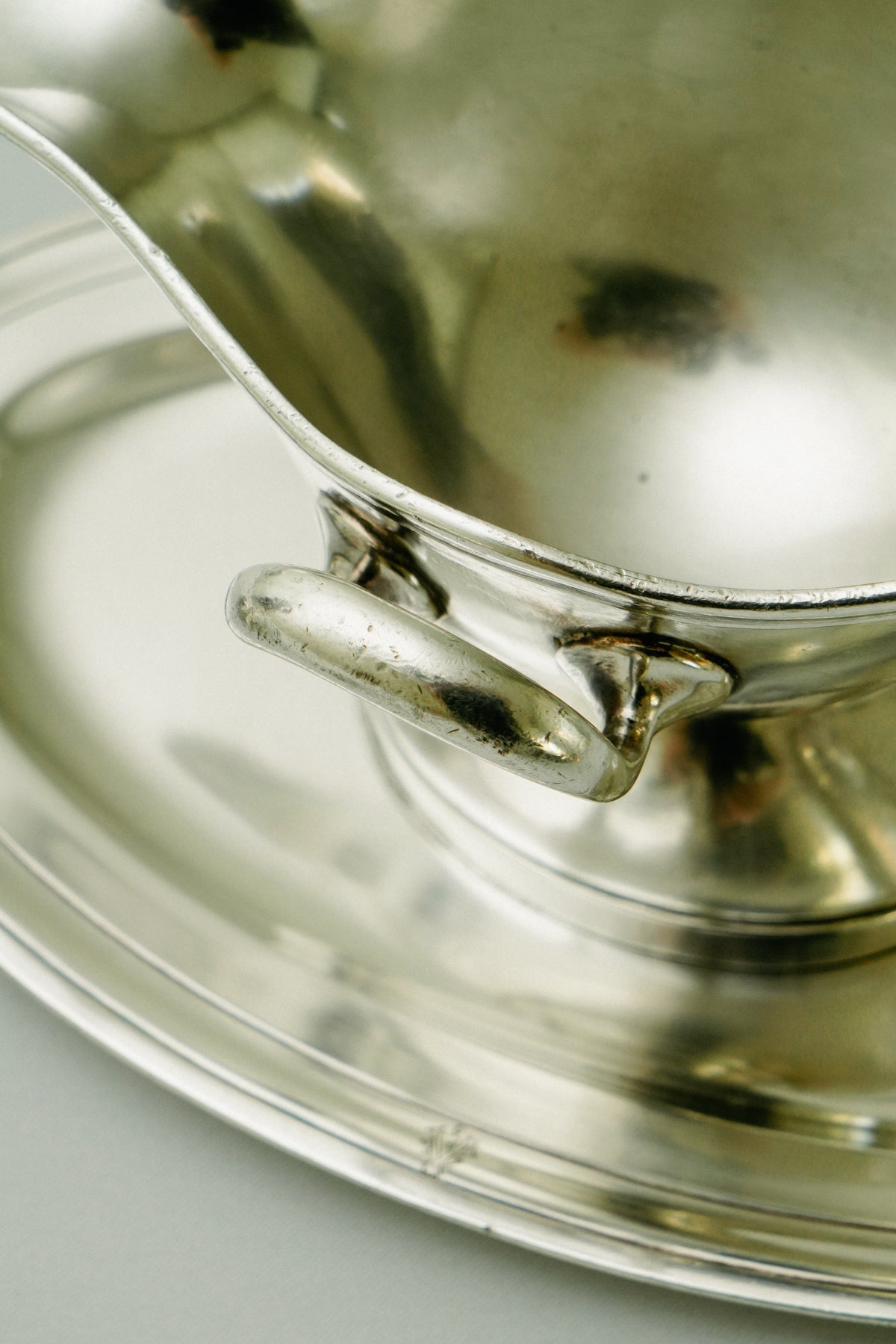 Set of 2 saucers