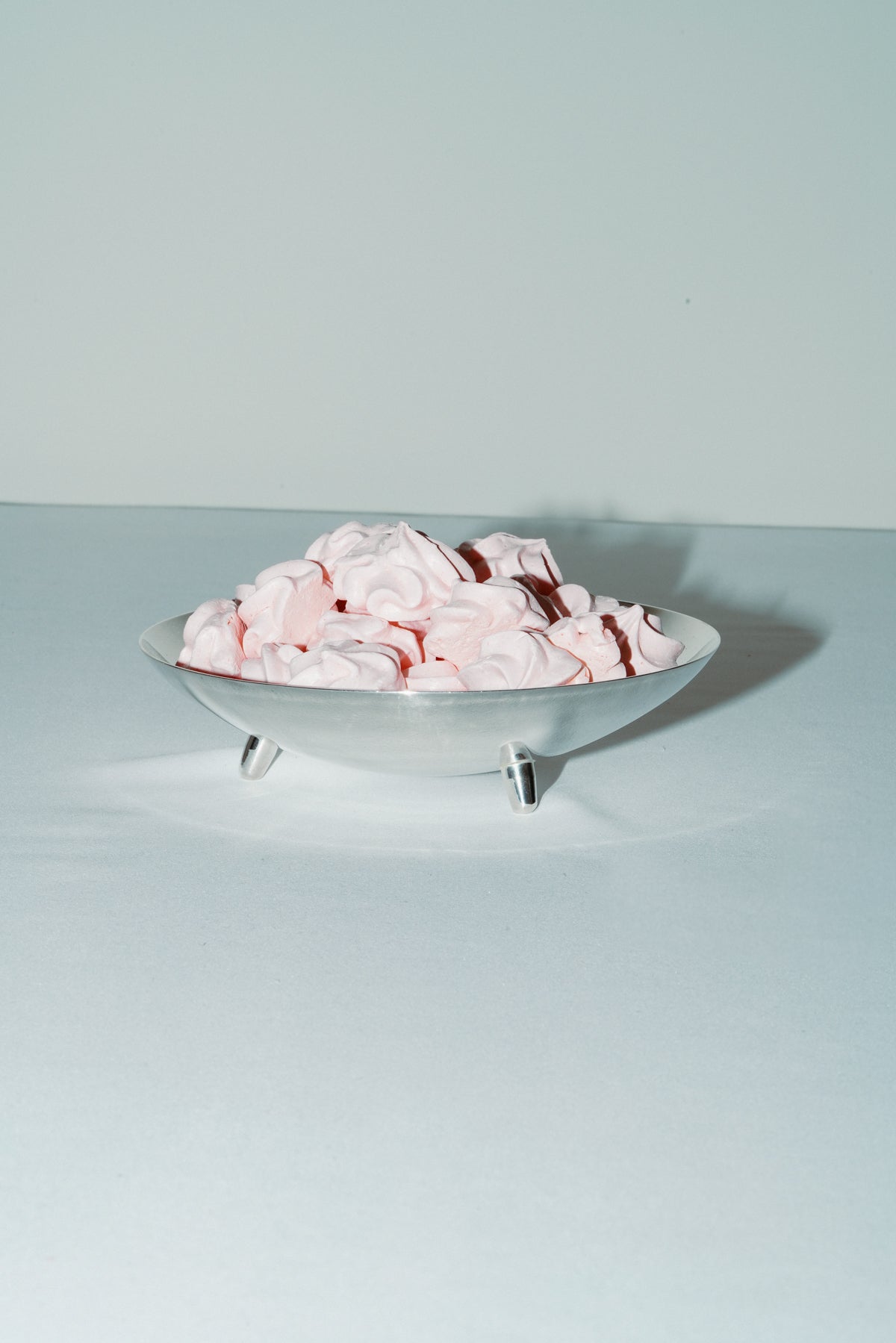 Small bowl with three legs