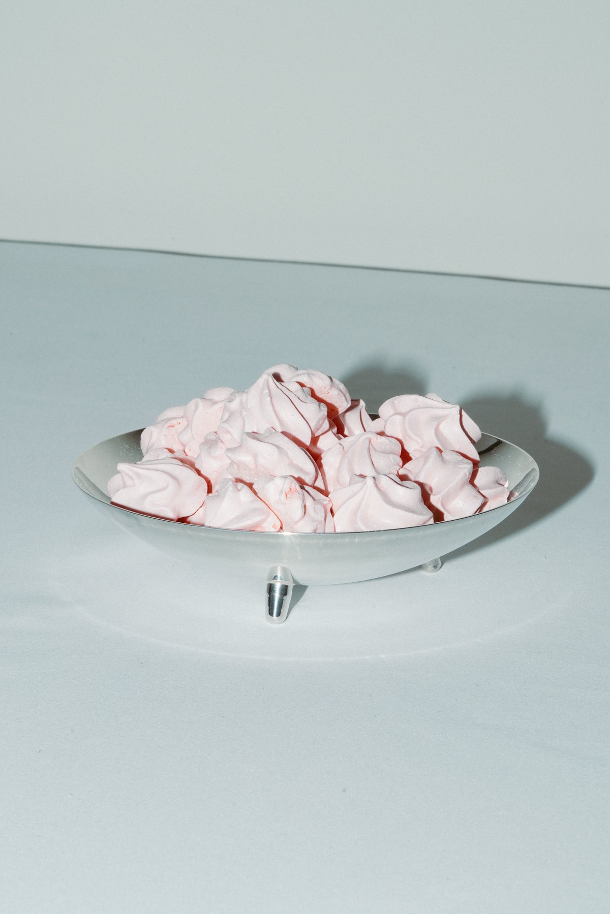 Small bowl with three legs