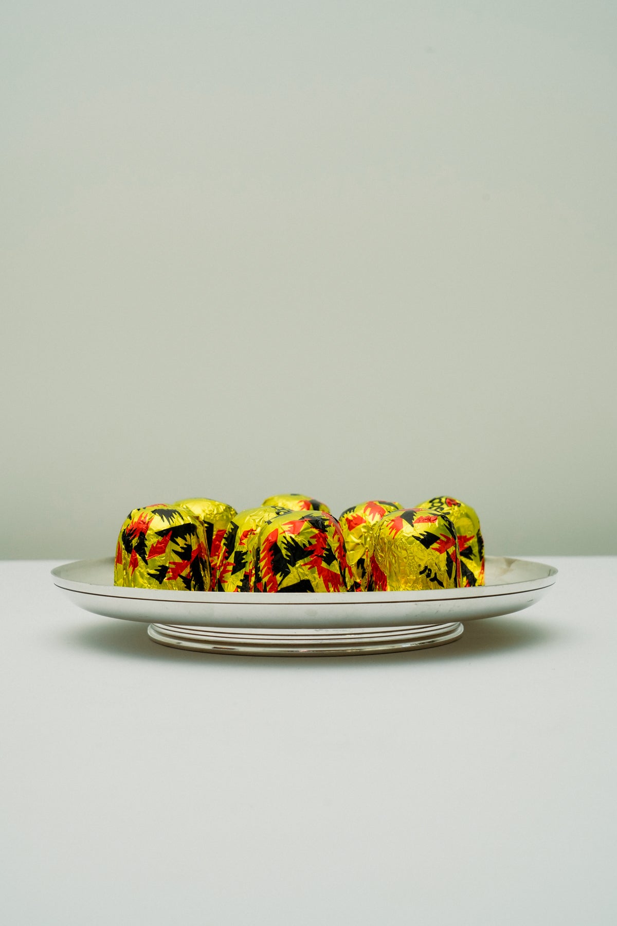 Maison Ercuis round plate