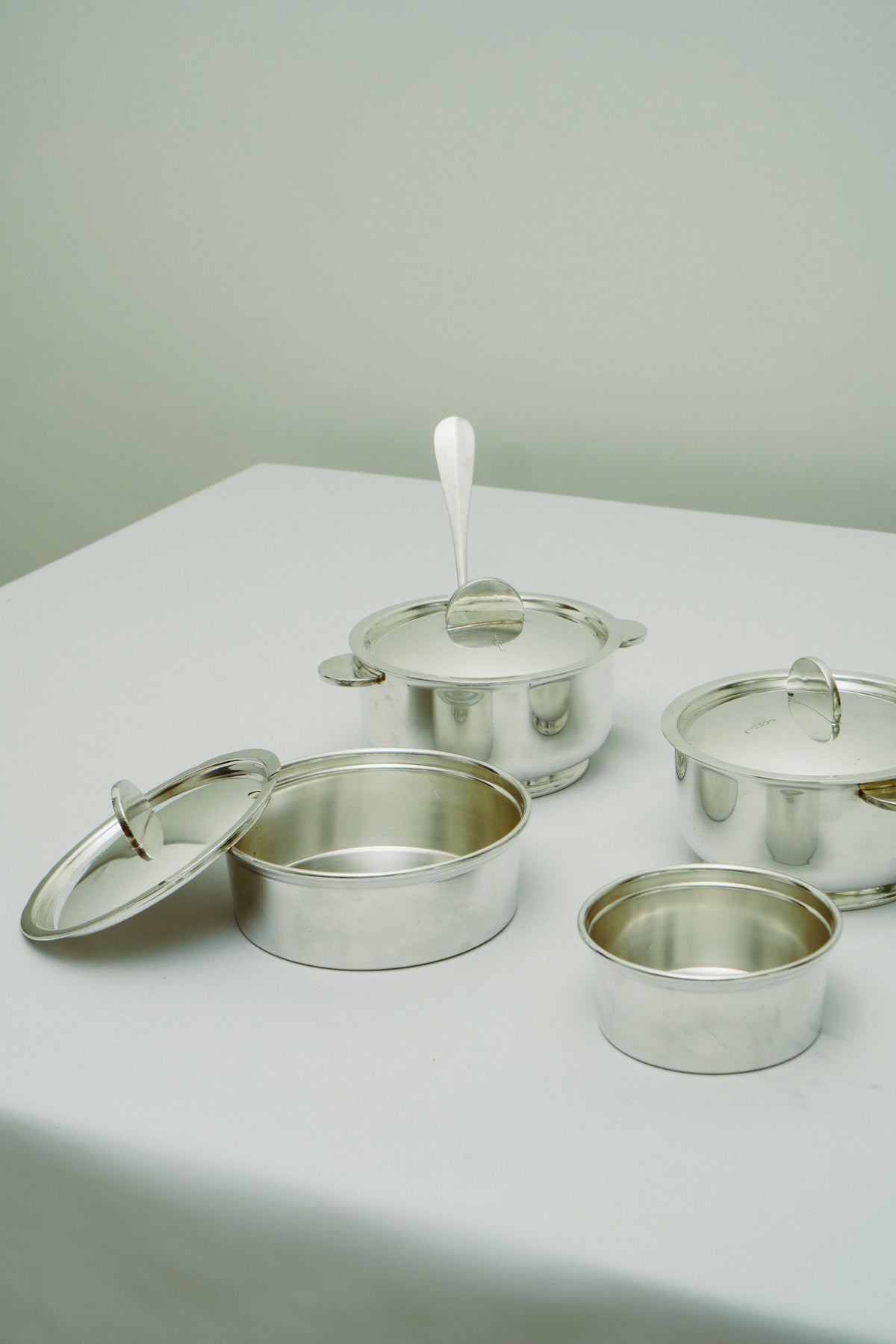 Silver plated set of pots