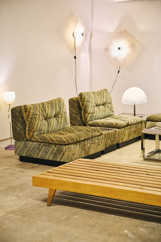"P10 Proposals" modular sofa by Giovanni Offredi for Saporiti