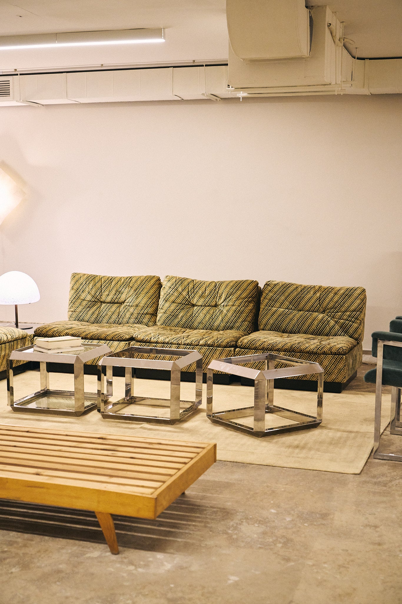 "P10 Proposals" modular sofa by Giovanni Offredi for Saporiti