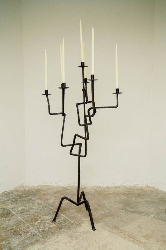 Big fer forgé candleholder