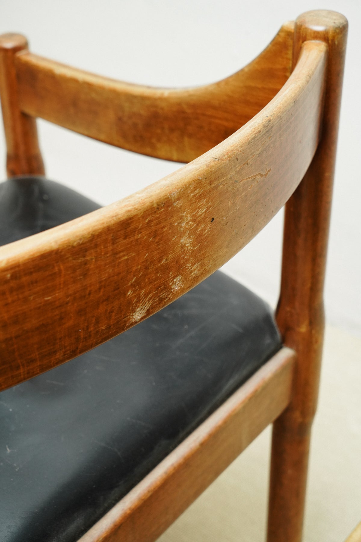 Carimate armchairs by Vico Magistretti for Cassina, 1980s (set of 2)