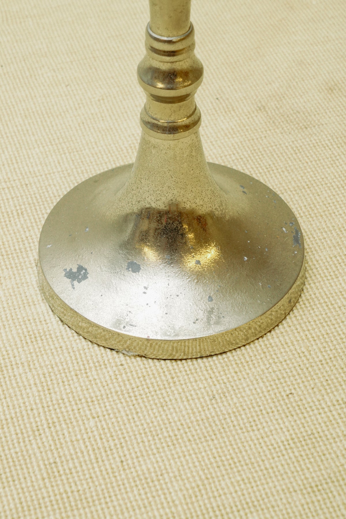 Metal candleholder