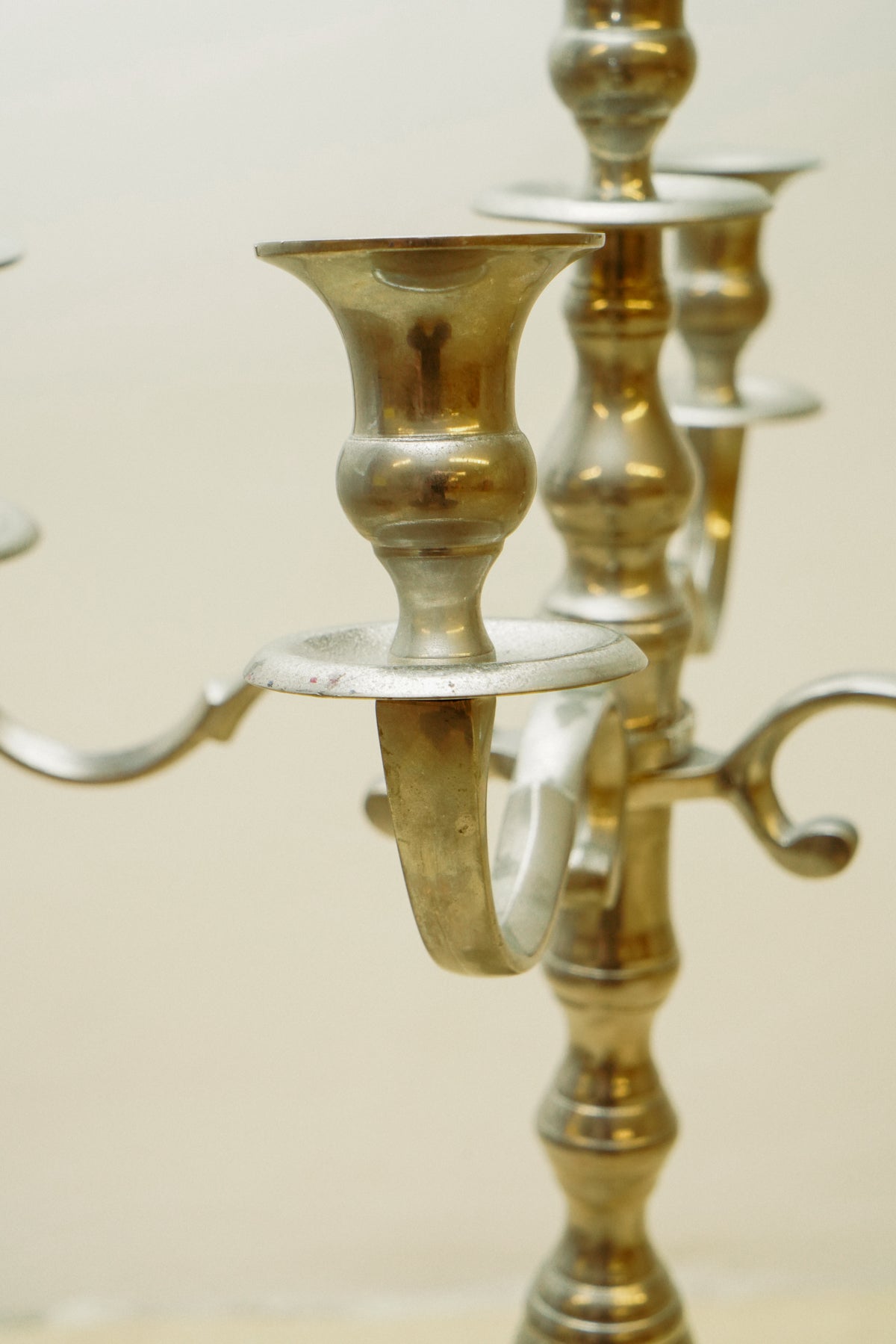 Metal candleholder