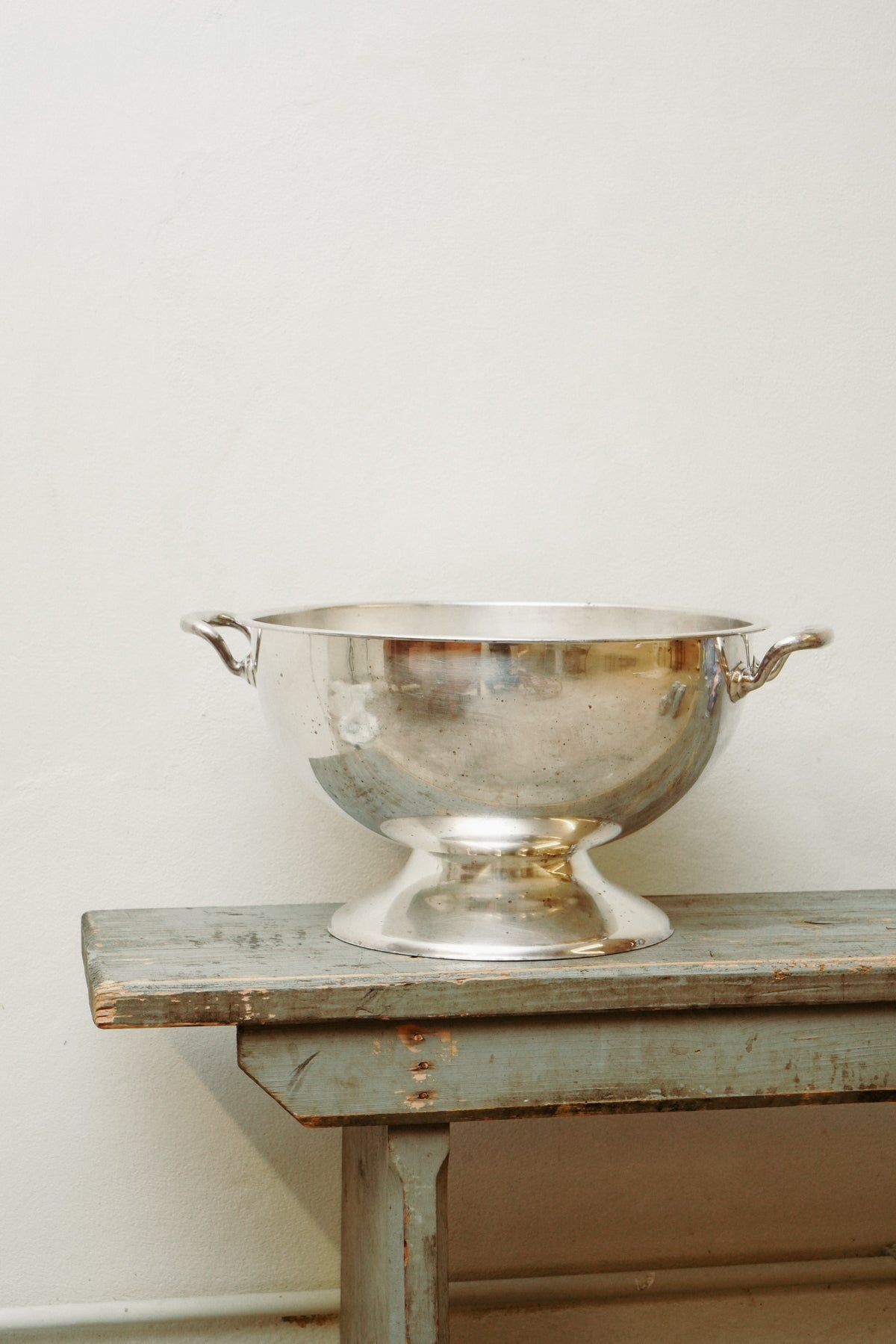 Big champagne bucket