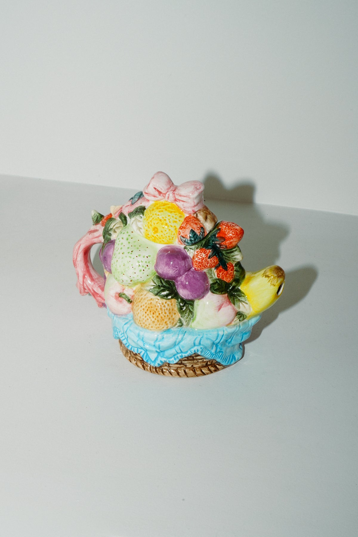 Ceramic fruit teapot