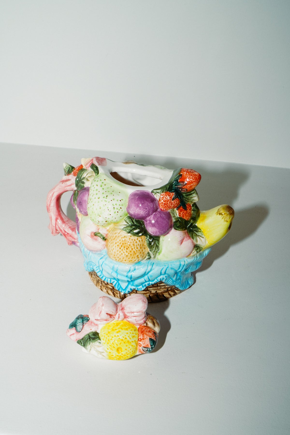 Ceramic fruit teapot
