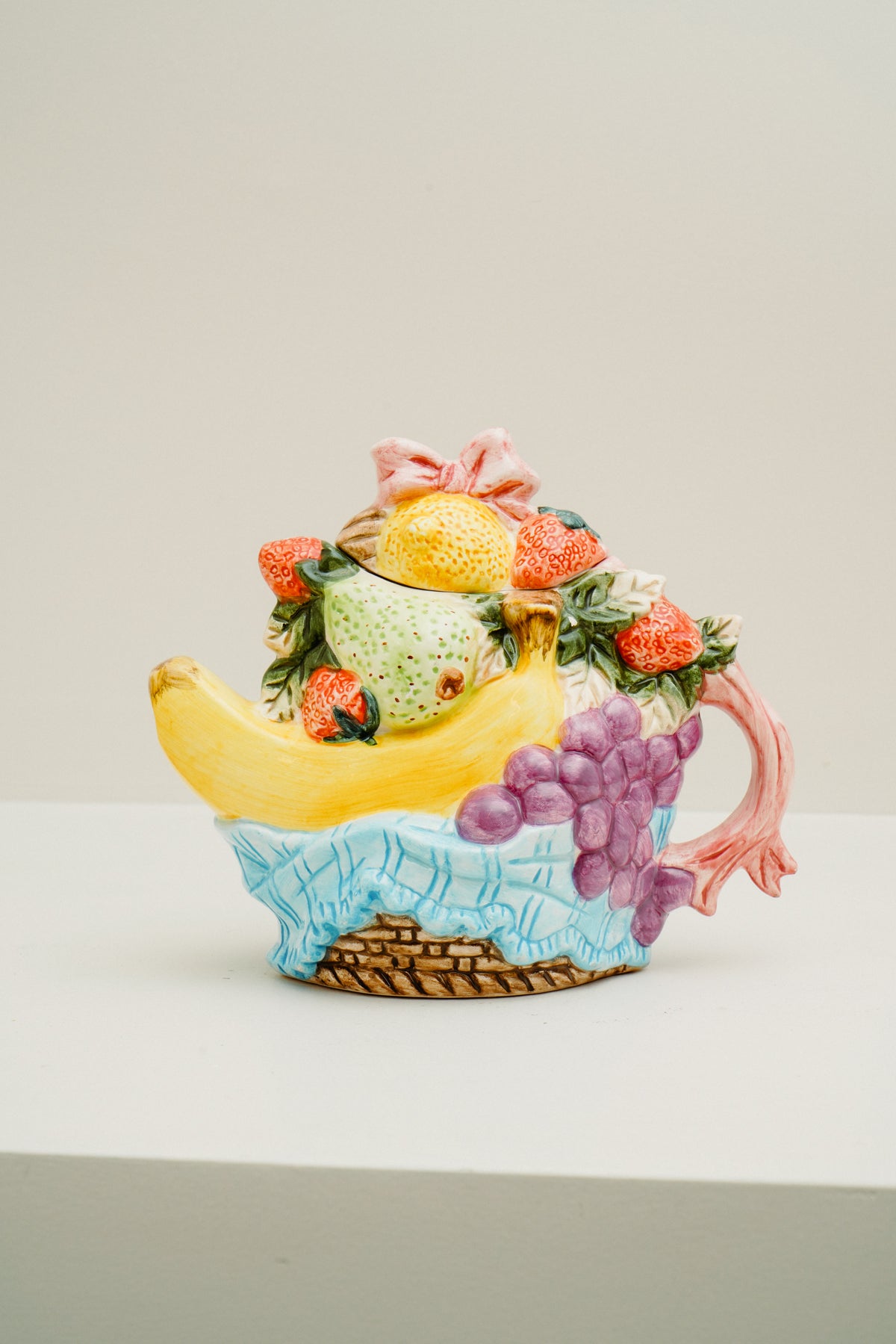 Ceramic fruit teapot