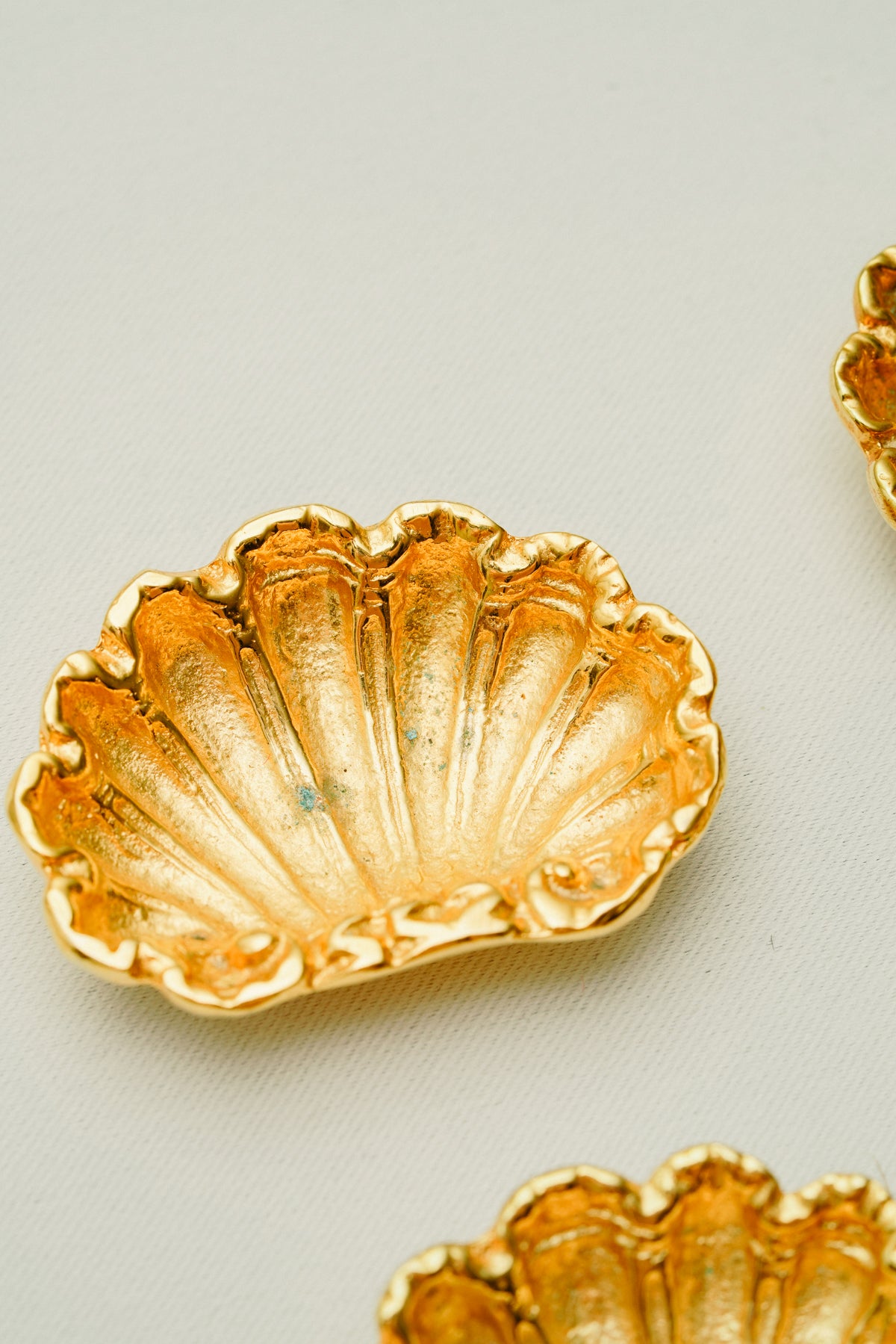 Set of 6 shell salt cellars