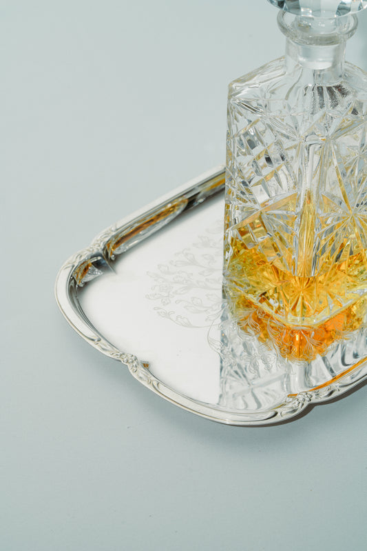 Rectangular tray with engravings