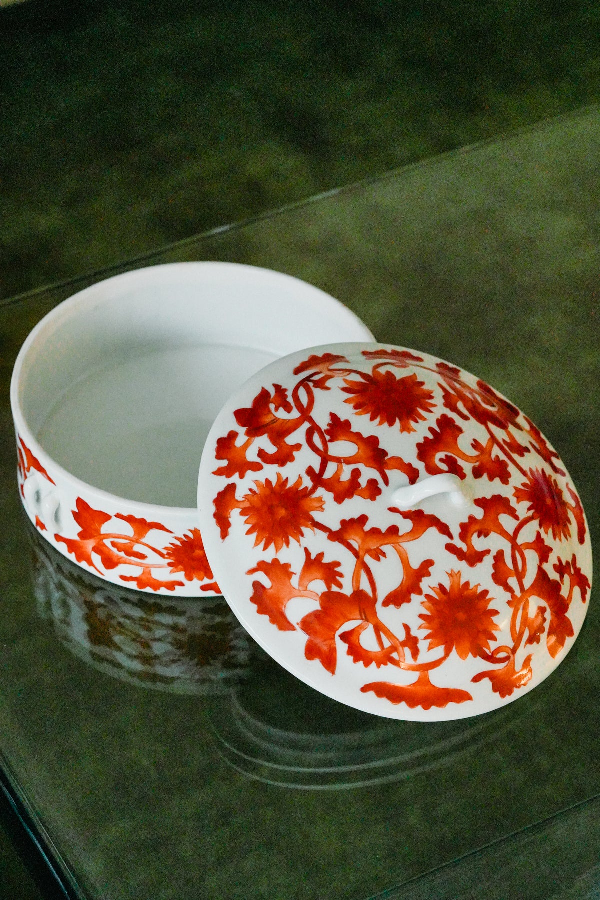 Red porcelain tureen