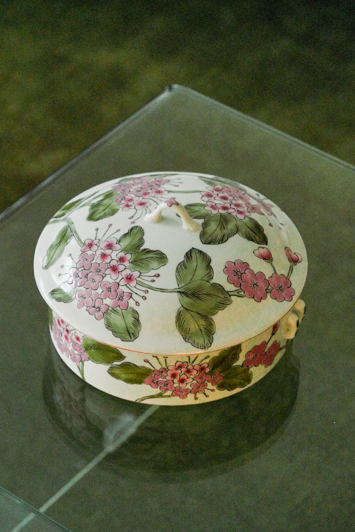 Floral porcelain tureen