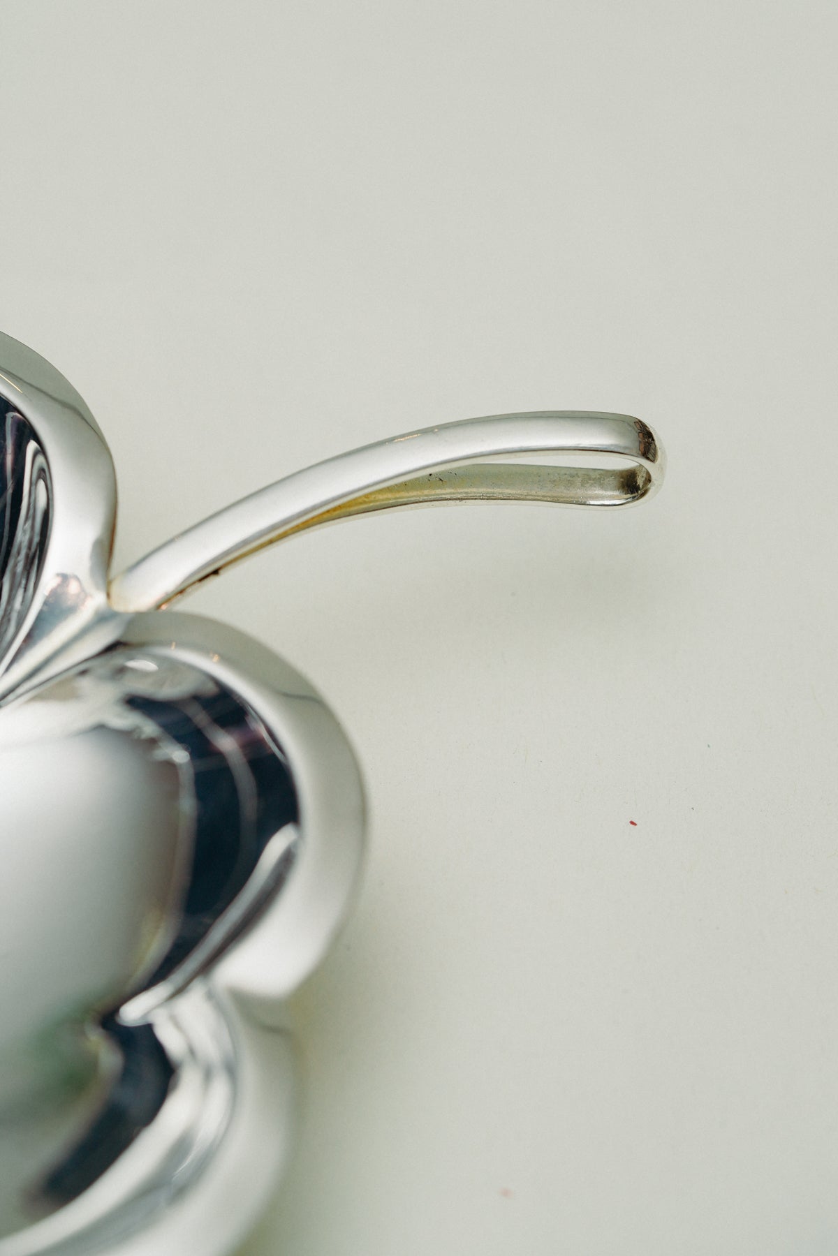 Four-leaf clover dish