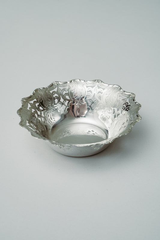 Coupe with lace details