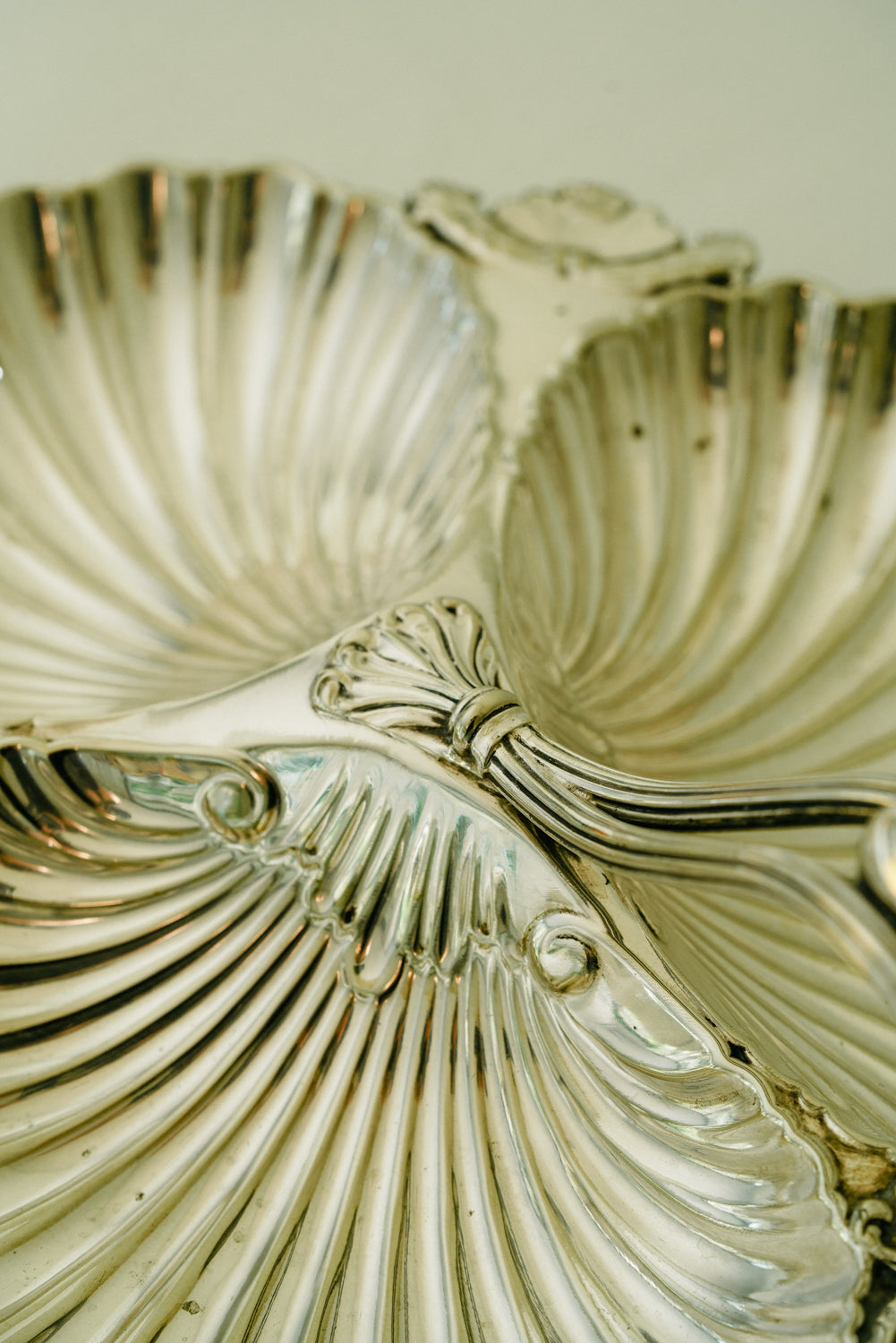 Sheffield shell aperitivo plates, set of 2