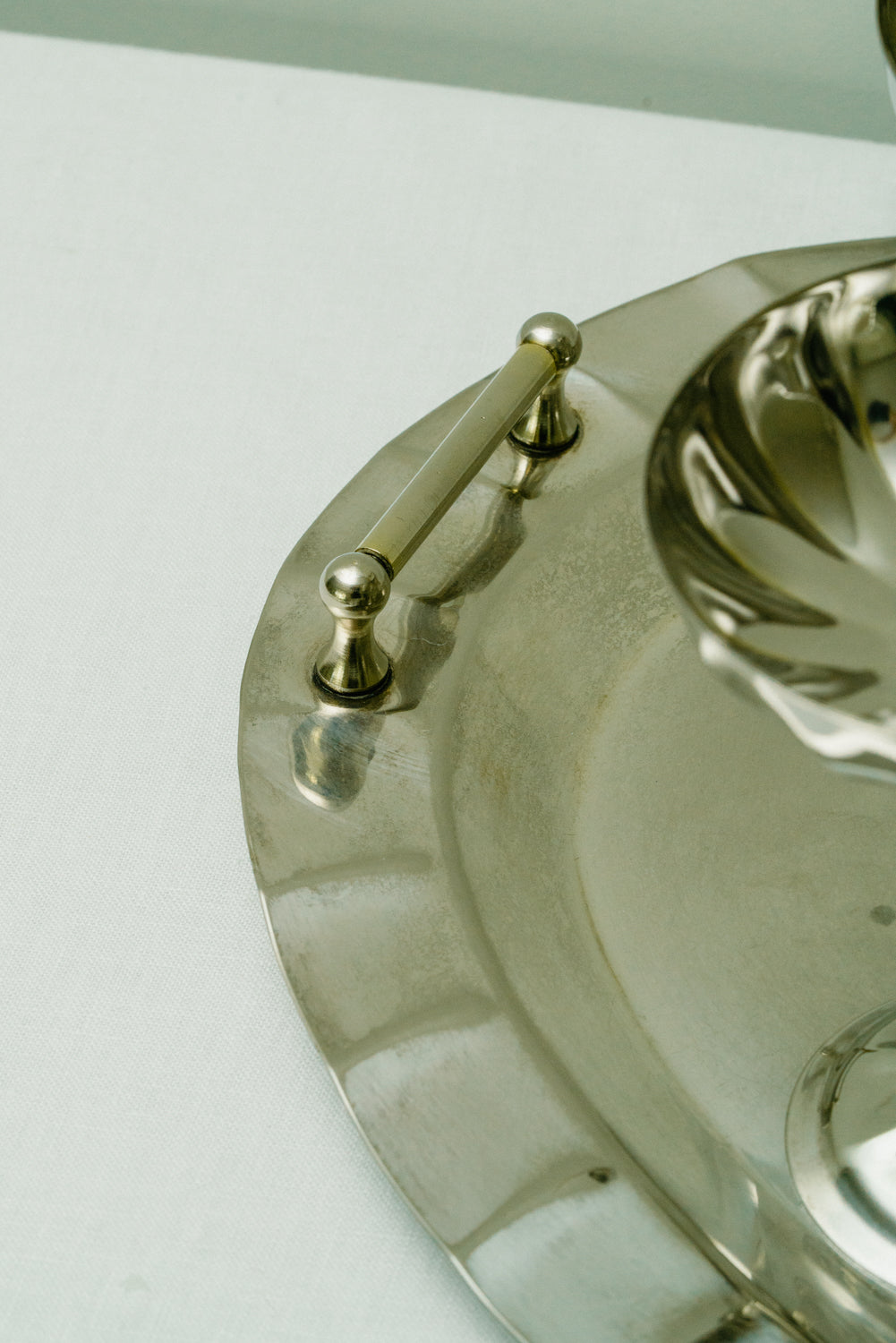 Set of 6 silver plated coupes with tray