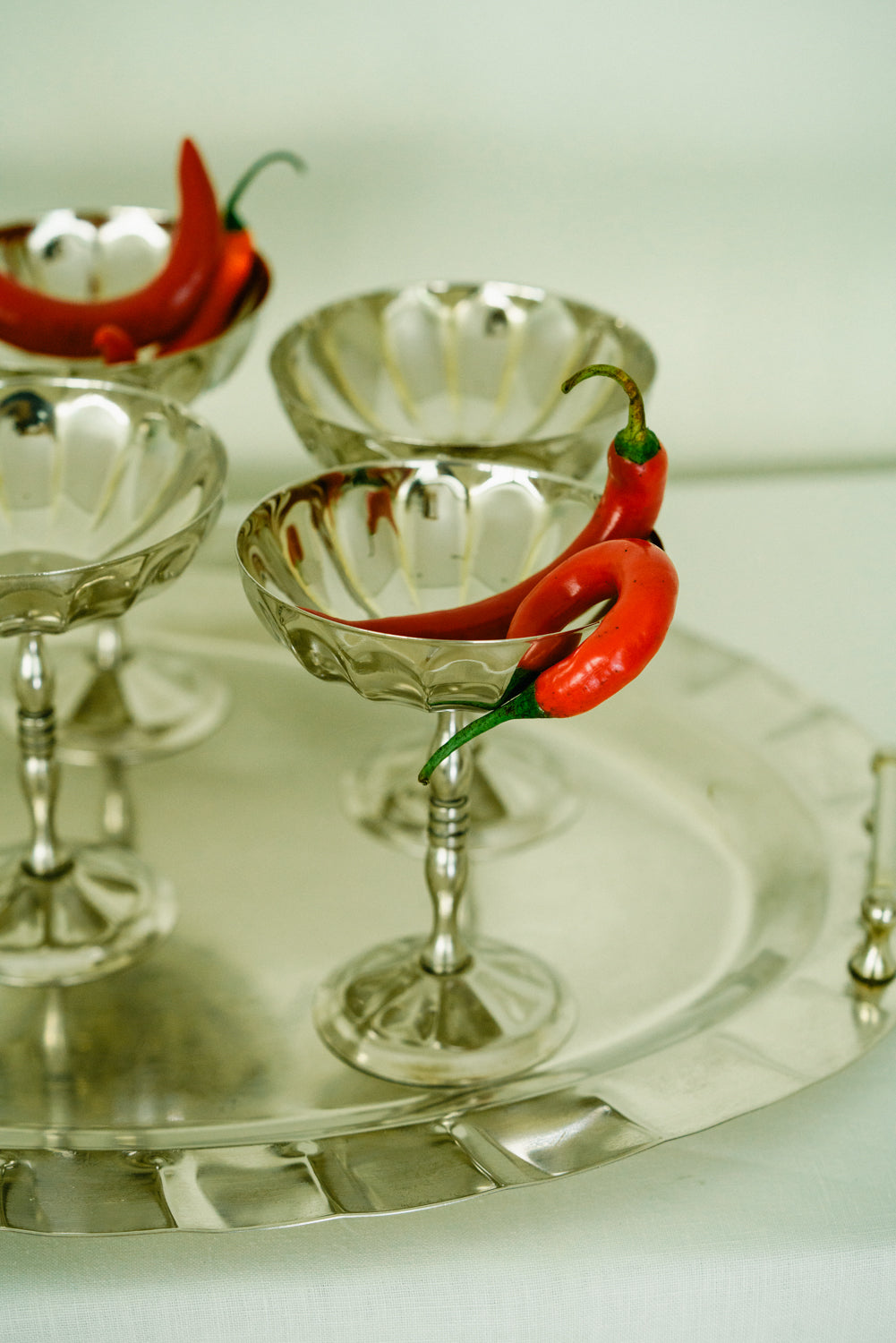 Set of 6 silver plated coupes with tray