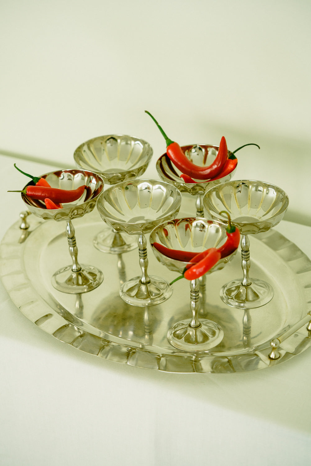 Set of 6 silver plated coupes with tray