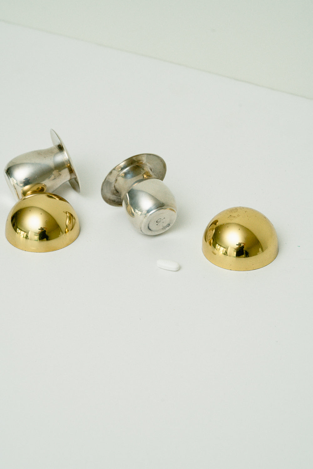 Set of 2 mushroom pill boxes