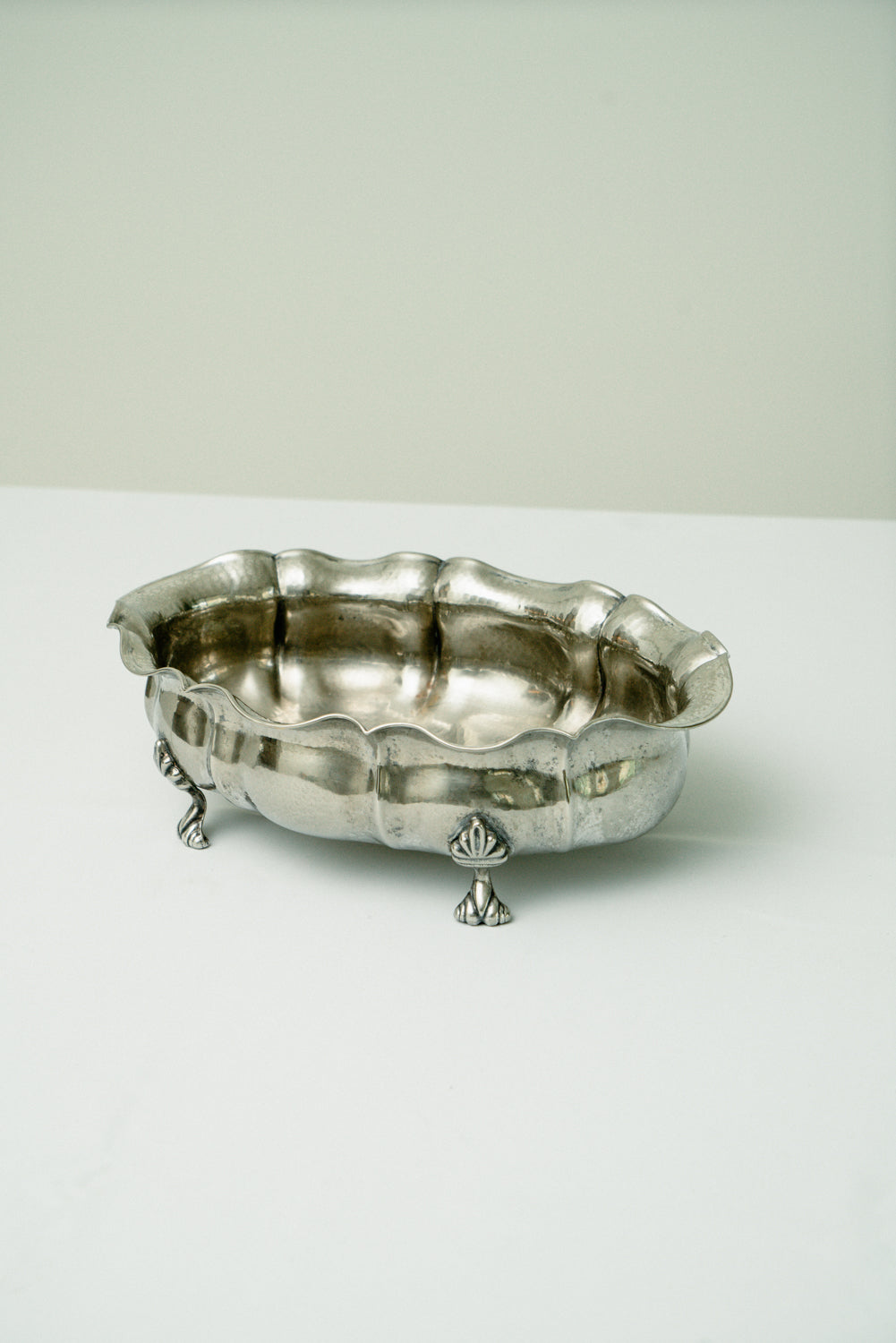Oval footed bowl