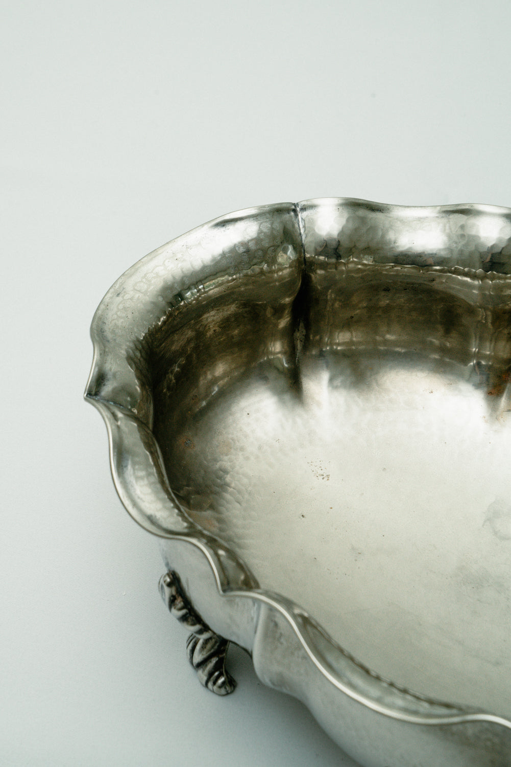 Oval footed bowl