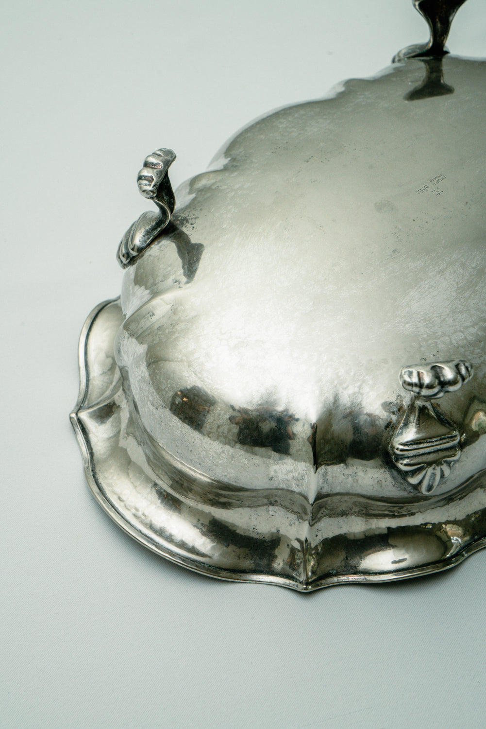 Oval footed bowl