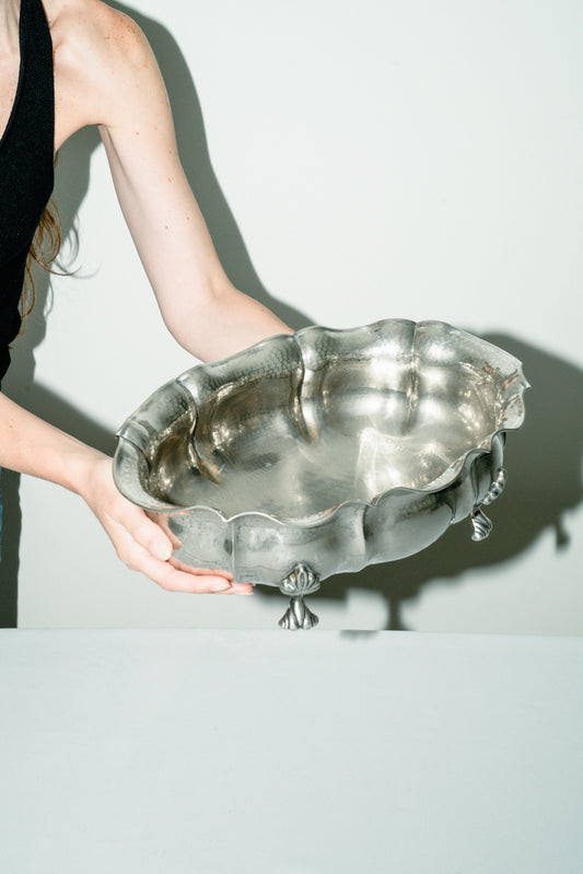 Oval footed bowl