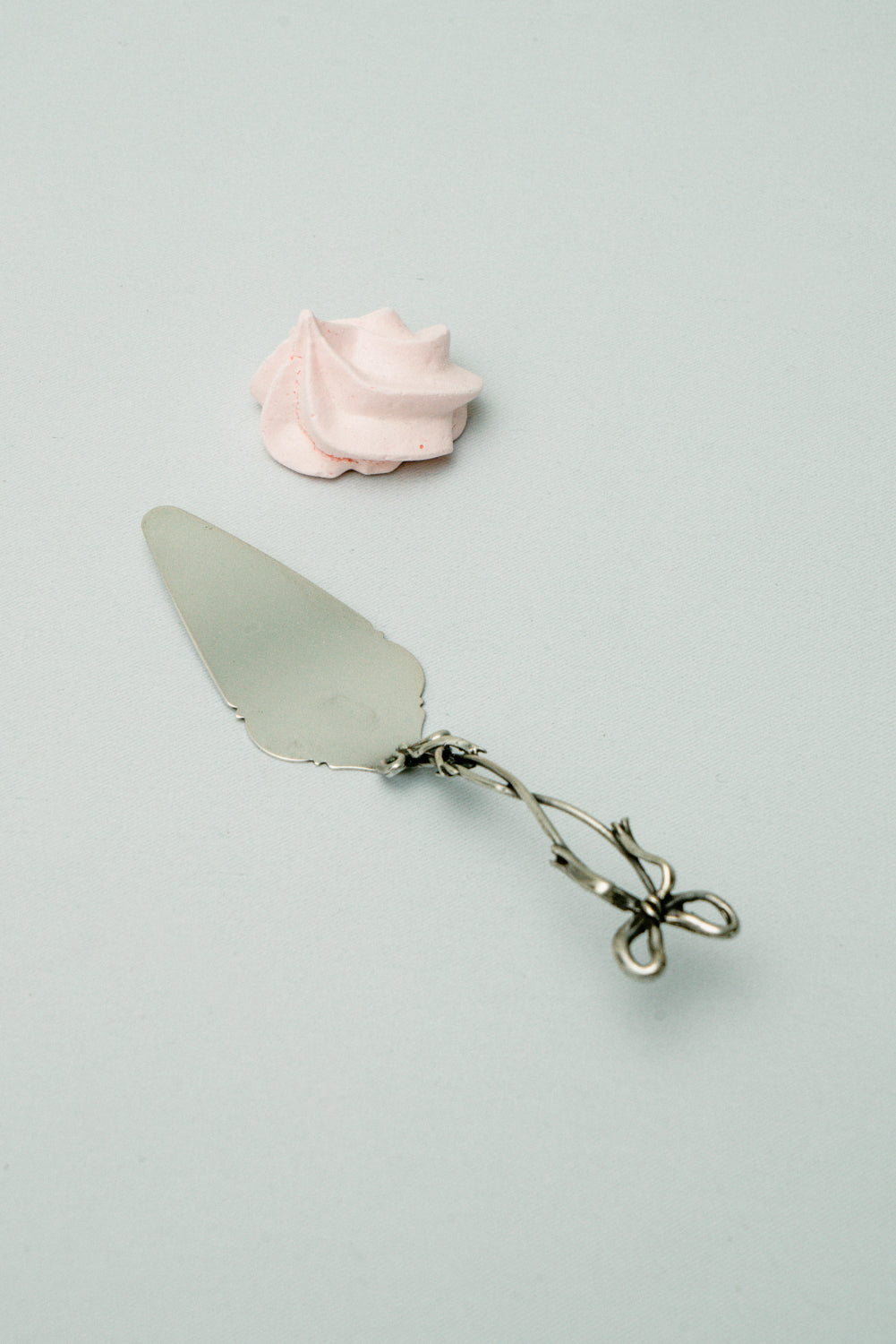 Sterling Silver 800 Mini cake shovel with bow