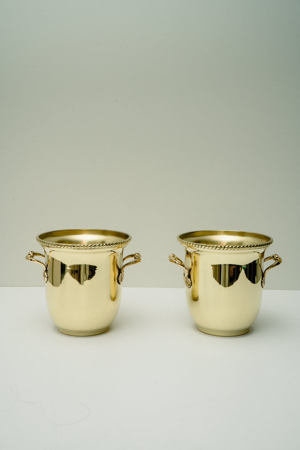Set of 2 brass buckets