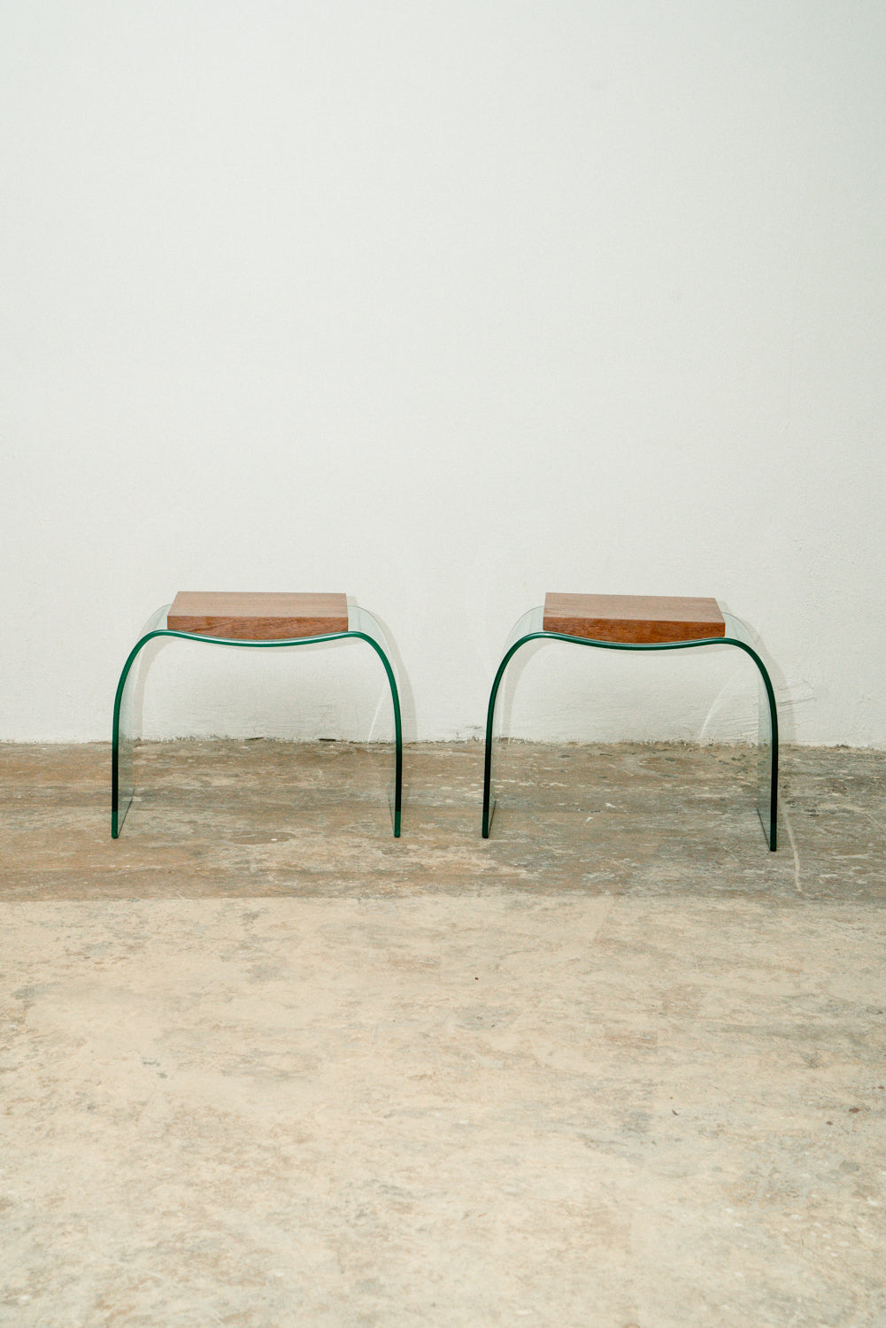 Onda poufs and console by Vittorio Livi for Fiam