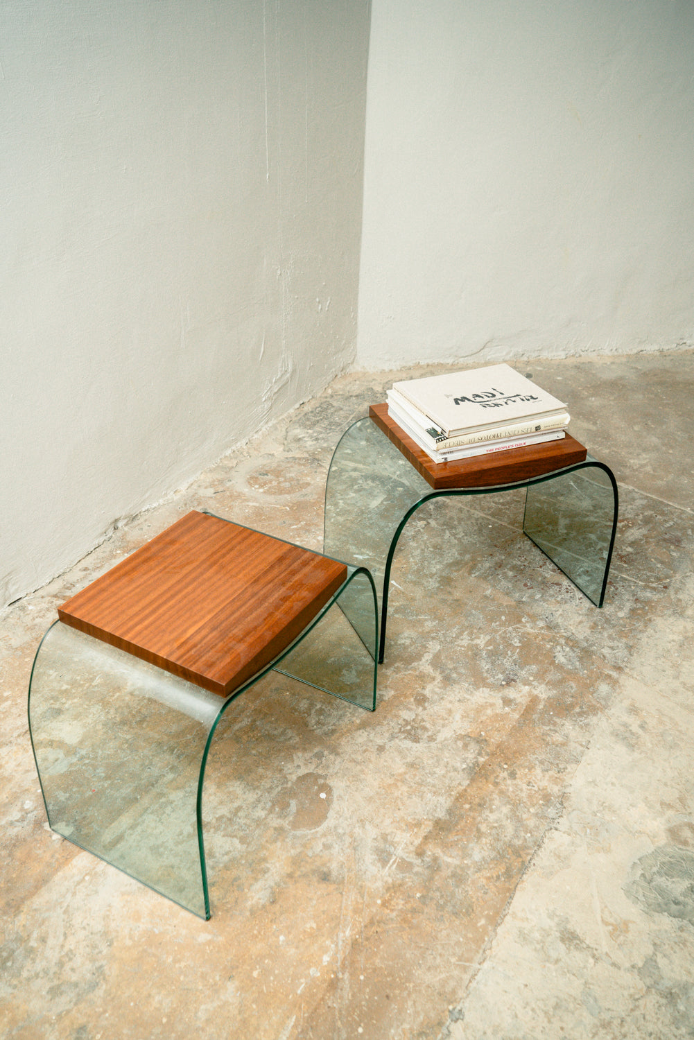 Onda poufs and console by Vittorio Livi for Fiam