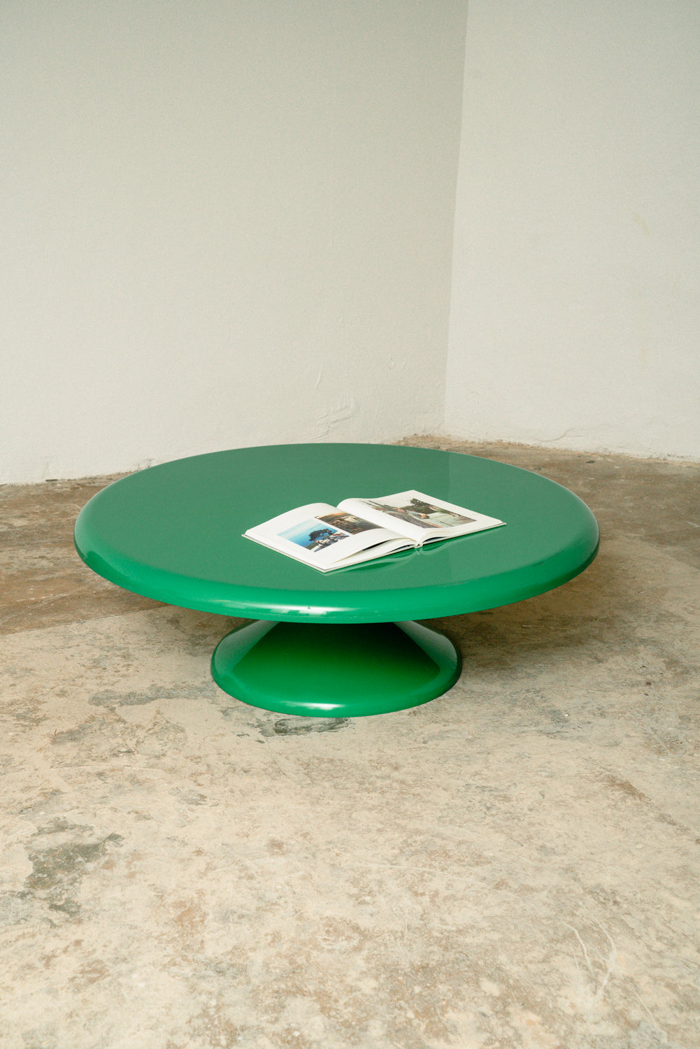 Artemide green round coffee table