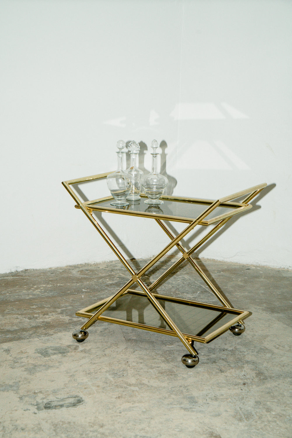 Trolley brass bar cart
