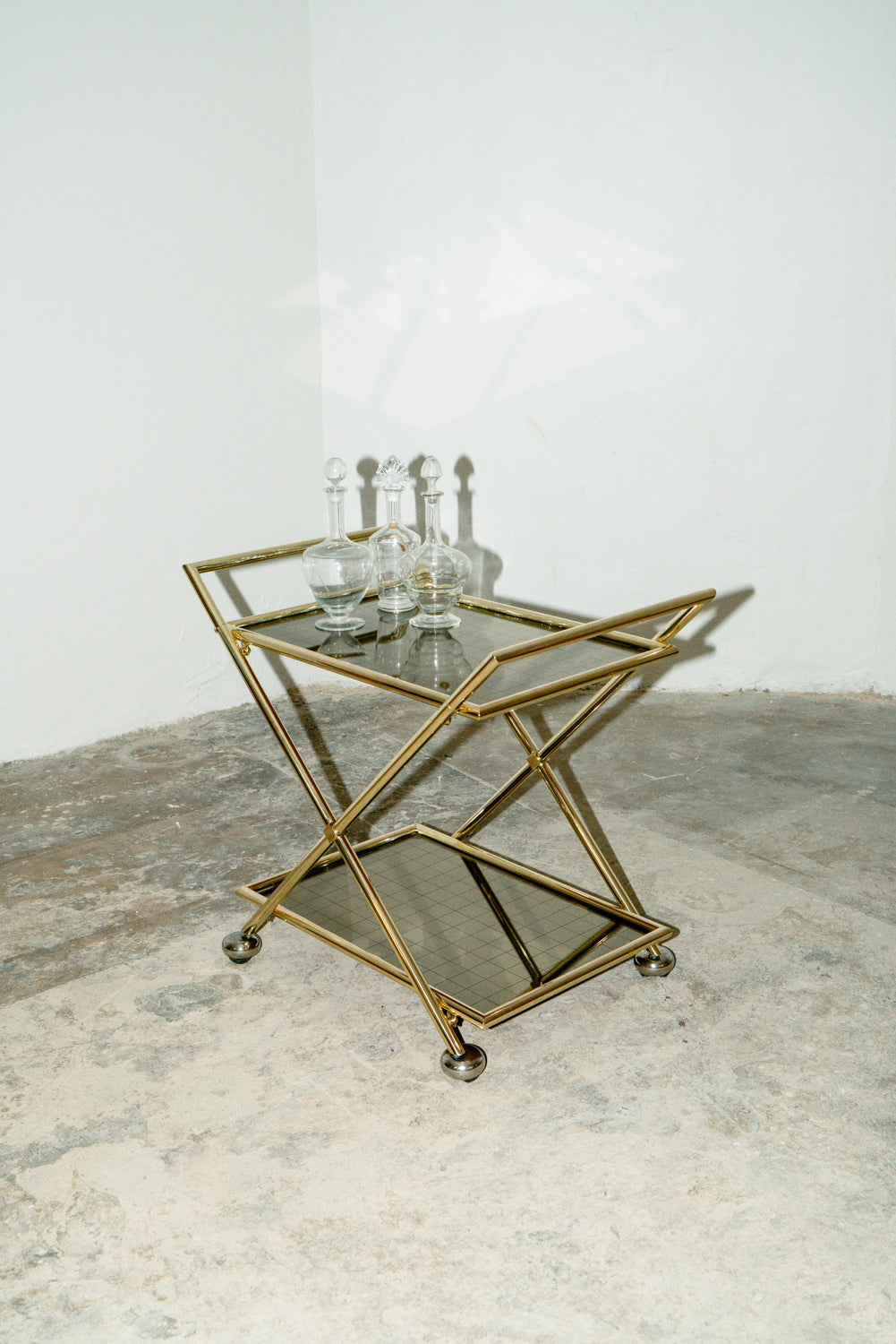 Trolley brass bar cart