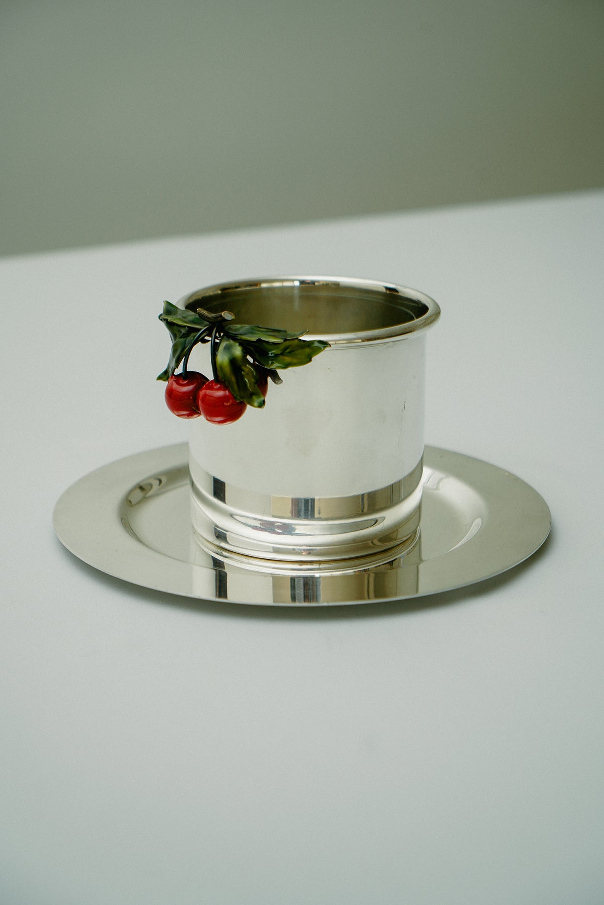 Round plate